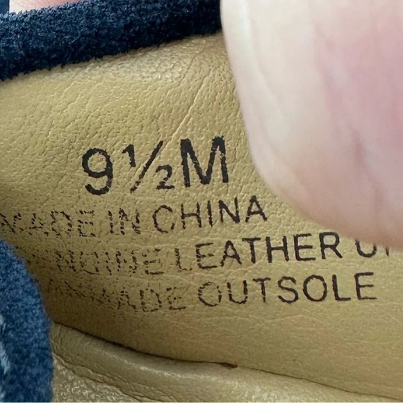 Talbots womens flats size 9.5 navy blue suede tassel driving loafers - Picture 13 of 14